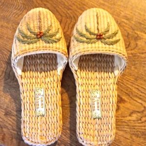 Vintage Tommy Bahama Slides